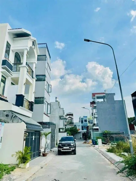 Cần bán đất 250m2 ngang 13m giá 13,2 tỷ sổ hồng chính chủ tại đường hiệp bình, thủ đức, hồ chí minh