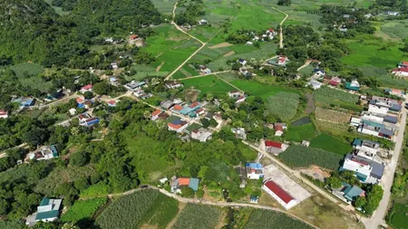 Cần bán gấp 3.762,2m2/400 thổ cư tại đa phúc yên thủy hoà bình