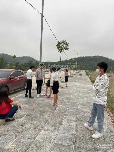 Bán đất phường thanh sơn, tp uông bí, đường to vỉa hè rộng