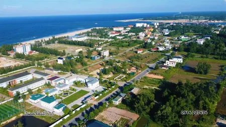 Cần bán đất biển cửa việt đường nhựa 20.5m nối đường q. phòng 400m2 ngay bãi tắm cửa việt