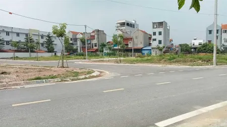 Vợ chồng em cần bán gấp mảnh đất tại dự án đất đông tảo 107m2 lô góc. 0963 815 ***