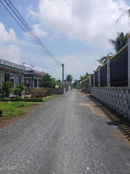 Bán đất full thổ đường dt830, xã tân trạch, cần đước, long an.dt 22,5 x 14m, giá 1 tỷ 680 triệu.