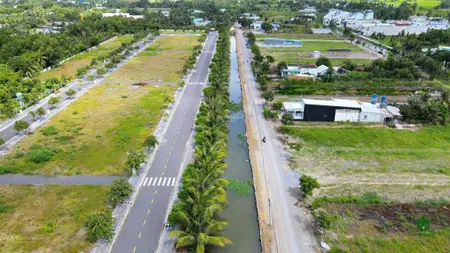 Bán đất full thổ tại đt 824, hựu thạnh, đức hòa, long an, sổ hồng sẵn