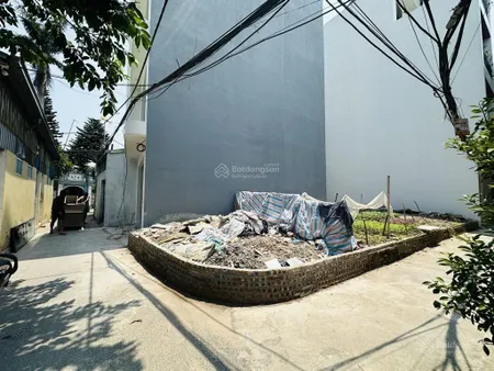 6,15 tỷ 40m2 đất vuông vắn lô góc ô tô vào đất ngõ thông