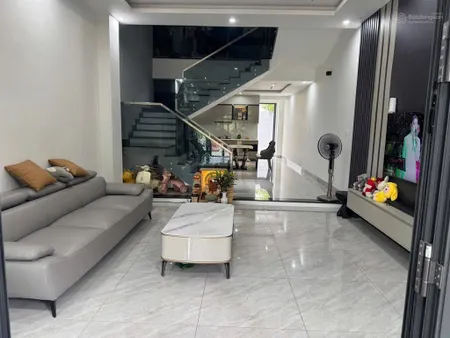 Bán nhà 2 tầng 1 tum đường bùi xương trạch khuê trung cẩm lệ
