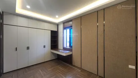 Tòa văn phòng nguyễn khang, cầu giấy, 73m2, 9 tầng, mt 4.5m, ô tô, kinh doanh, giá 34.5 tỷ