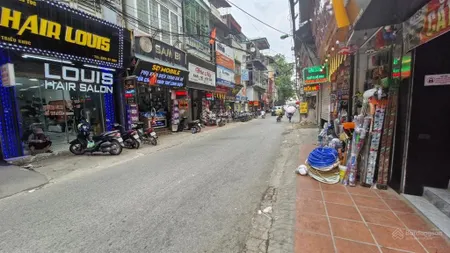 Gấp gấp cần bán căn nhà phố vương thừa vũ .trung tâm quận thanh xuân.chuyển về quê lên cần ra gấp