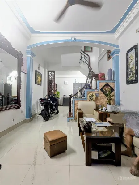 Bán nhà p ngọc thụy long biên 55m2, 3 tầng. ô tô tránh. lô góc giá hơn 6 tỷ. đường ô tô tránh