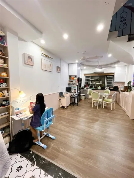Bán nhà 5 tầng chủ xây tâm huyết full nội thất đẹp, phố bạch mai quận hai bà trưng gần đh bách khoa