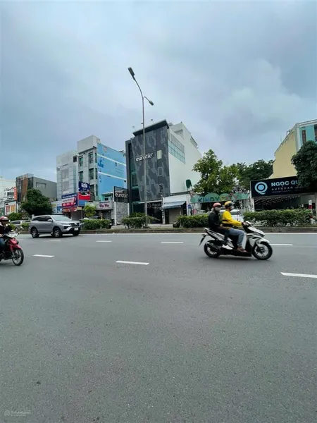 Siêu khủng! bán gấp nhà mt vị trí vàng 488 cộng hoà 36x50m giảm sốc còn 275 tỷ 0708 397 ***