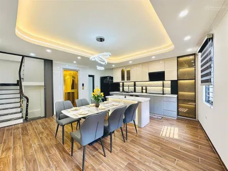 Bán nhà thịnh quang đống đa, 40m, 7 tầng thang máy, mt 5.5m giá 14.8 tỷ
