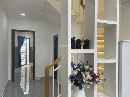 Bán gấp nhà phố htp 5pn full nội thất mới có sổ.giá bán 5,5 tỷ.còn thương lượng.