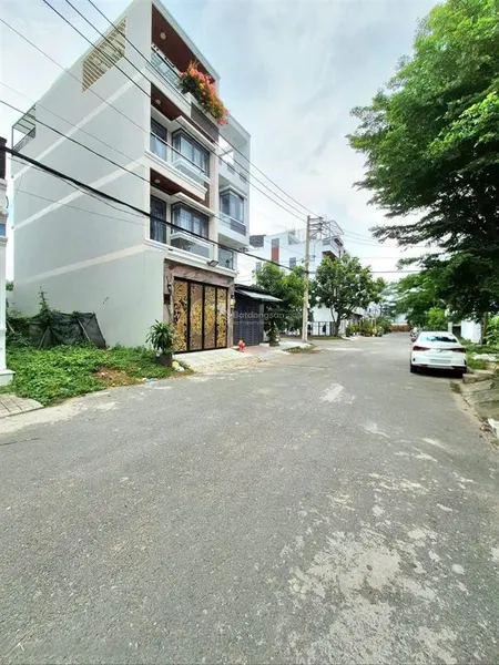 Bán nhà, nhà bè, đường xe hơi 10m, huỳnh tấn phát, 4m x 16m nhà 3 tầng, st, giá 7,68 tỷ, ht bank.