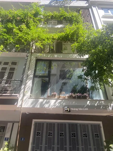 Trần quốc hoàn phân lô vỉa hè ô tô tránh dt 60m2 mặt tiền 5m kinh doanh đỉnh 21 tỷ
