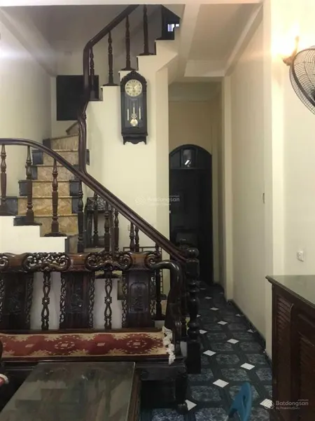 Bán nhà mặt đường ngọc hồi kinh doanh tốt