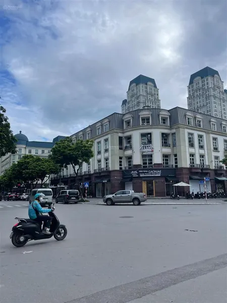 Bán nhà ngay gần sông đà mỹ đình kinh doanh ô tô 203m2, bt 4 tầng, chỉ 190 triệu/m2