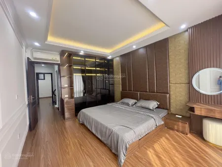 Nhà đẹp ở luôn, xuân la, tây hồ 52m, 5 tầng, full nội thất, oto giá chỉ 13.tỷ