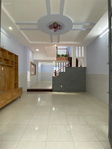 Xe hơi vào nhà phan huy ích p 12, gv dt 77m2 giá 6 tỷ 4 với ngang khủng 4,5m dài 17m