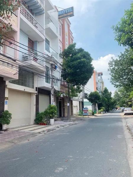 Bán nhà 1 trệt 2 lầu kdc d2d trục d3 ( võ thị sáu 1/xẹc )