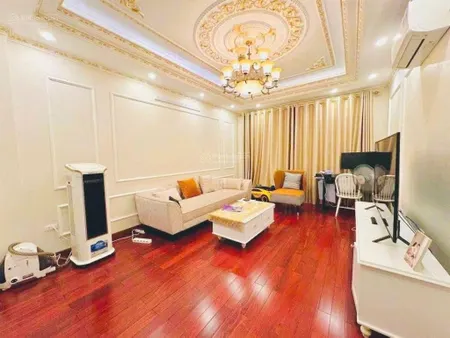 Bán nhà hồng tiến, dt 37m2 * m tiền 5.5m * thiết kế thang máy tổng 4 phòng ngủ gần bv tâm anh