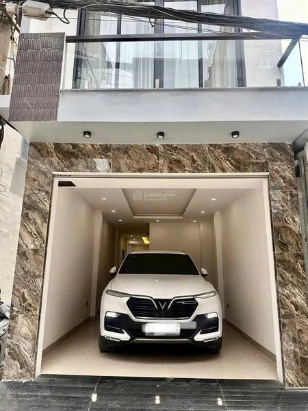 Nhà mới ô tô tránh, thang máy tại phố chu huy mân phúc đồng 63m2 5 tầng lô góc chỉ 13,2 tỷ