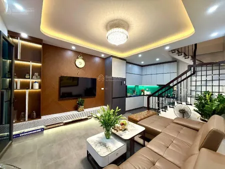 Nhà học viện an ninh 5 t . giá 8.3 tỷ . khu vực hiếm nhà bán
