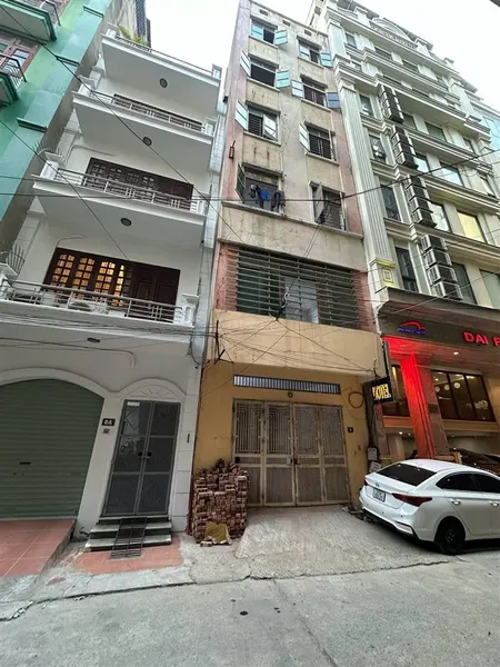 Gia đình cần bán nhanh nhà ngõ phạm tuấn tài 52m2, 4 tầng ngõ ô tô tránh. 0945 289 ***