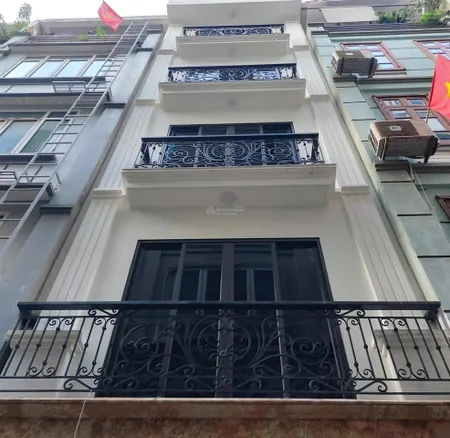 Siêu phẩm ! nhà cầu diễn 34m 5 tầng gần đh công nghiệp nhà mới ở ngay nhú 6 tỷ