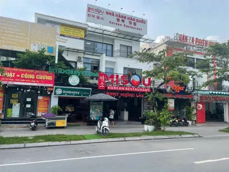 Gia đình tôi cần bán biệt thự ngoại giao đoàn mặt đường đôi nguyễn xuân khoát 357.5m2 mặt tiền 20m