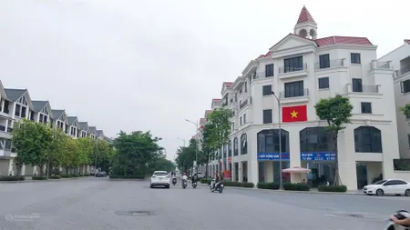 Tôi chính chủ bán lk19 ô 44 kim chung, đường 33m, ô áp góc vị trí đắc địa, ngã tư giao đường 24m.