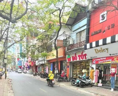 Gia đình tôi cần bán gấp nhà mặt phố doãn kế thiện, cầu giấy, hà nội. giá cả 0945 289 ***