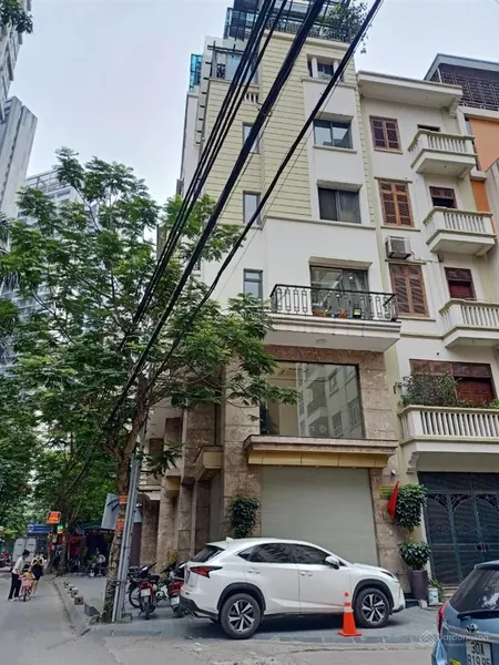 Bán nhà quan hoa, cầu giấy 46m2, 9 phòng, 9 tỷ, nhà đẹp long lanh, đường to, vài bước ô tô ngay