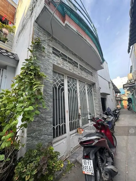 Bán gấp nhà riêng tỉnh lộ 10, btân, 56m2, 2 tầng mới đẹp, hẻm xe hơi, nhỉnh 4 tỷ xíu.