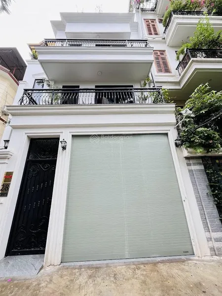 Bán nhà phân lô bạch đằng, hbt, hoàn kiếm, dt 75m2, mt 5.6m, ôtô vào nhà, sổ đỏ vuông, gần phố cổ