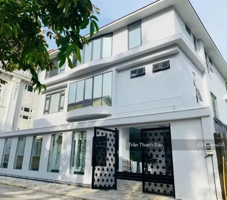 Giá chỉ 50 tỷ dt 20x27,5m tài sản góc 3mt ngay xô viết nghệ tĩnh, bình thạnh tn 180 triệu/th