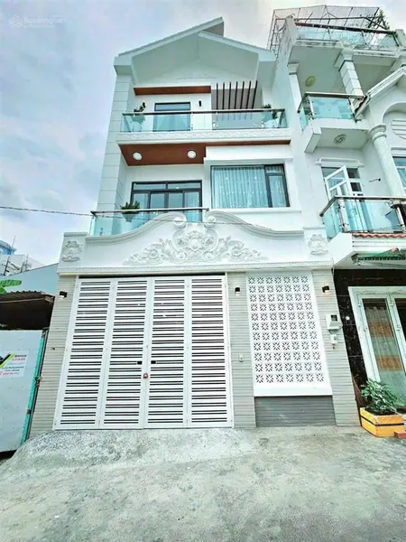 Bán nhà ngang 5m đường nguyễn xí hẻm xe tải chỉ 18tỷ tl.