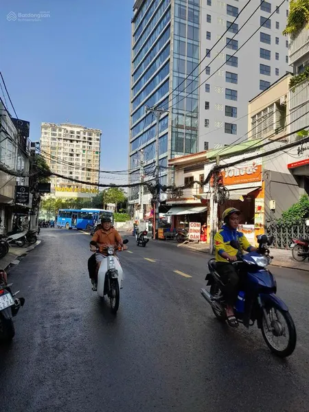 Bán nhà chính chủ 11 mt nguyễn văn thương ̣, d1 4x22m4 tầng giá 21 tỷ tl