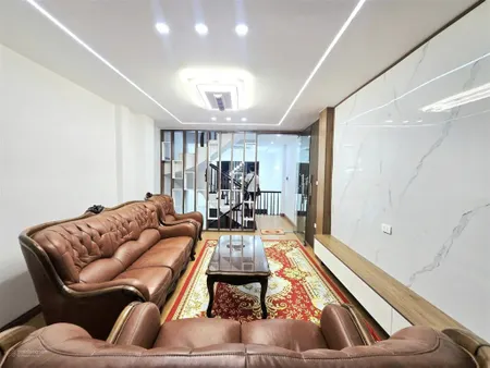 Nhà đẹp dân xây, 5 tầng kiên cố tại phố pháo đài láng, 44m