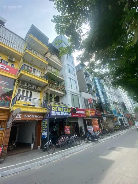 Gia đình tôi cần bán nhà mặt phố trích sài view hồ tây 113m2 mặt tiền 6,3m. giá bán