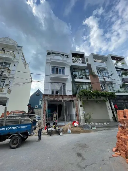 Nhà phố xây dựng mới có thang máy đường 10m kdc 52 đào tông nguyên 5m x 17m giá 10,9 tỷ