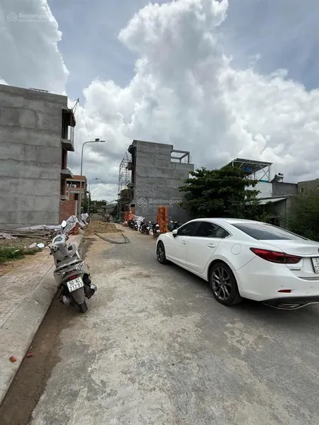 7,5 tỷ bán nhà mới đường số 40, hbc, tp tđ hẻm nhựa 7 4,2 x 12 = 52 m2 đất. 1 trệt + 1 lửng 2 lầu