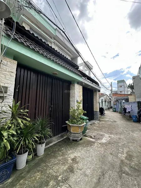 Bán nhà mới tinh gần hoàng diệu 2 thủ đức