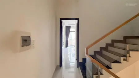 4x14,6m kết cấu 4 tầng 4pn 5 vệ sinh hẻm thông khu dân trí cao giá 9ty75