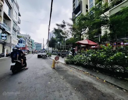 Bán nhà quận10 đường 3tháng2 bên hado centrosa.hẻm nhựa 6m xe hơi chạy 4hướng, 59m23tầnggiá9,99ty