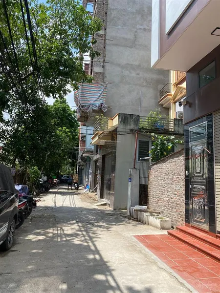 Oto đỗ ngay cạnh nhà nhà đẹp 5 tầng 33m2 chỉ 4,5 vị trí đắc địa gần bệnh viện k
