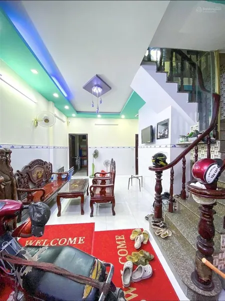 Nhỉnh 6 hxh đồng đen, khu vip bầu cát, p11, q.tb 58m2 (5x11,5) 2 tầng