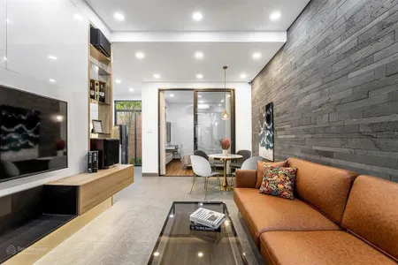 Bán nhà hẻm xe hơi 8m lê văn sỹ ,dt 7.6x20 ,1 trệt 3 lầu giá 27 tỷ ( kim xem nhà)