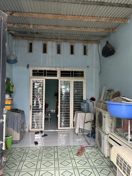 Can tien gap tra ngân hang