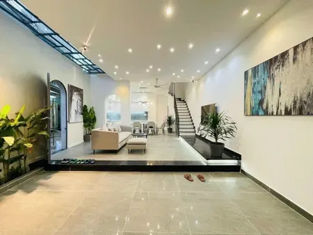 NHÀ PHỐ 3 LẦU TẶNG NỘI THẤT MẶT TIỀN KINH DOANH HỒ VĂN LONG - NGUYỄN TRIỆU LUẬT, BÌNH TÂN