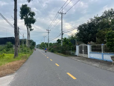 Bán đất 230m² ngang 10m giá 2.3 tỷ Xã Nhuận Đức